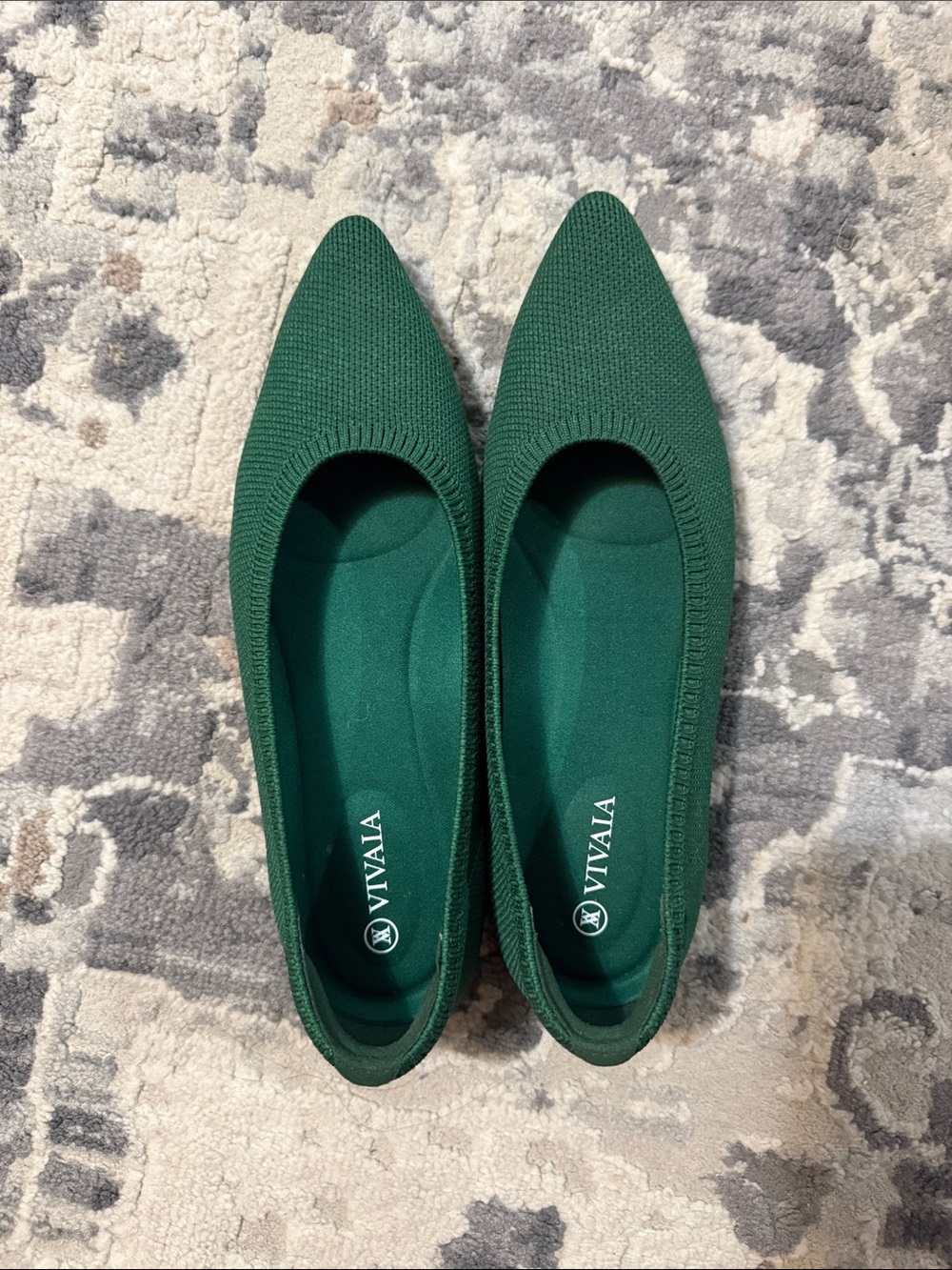 Vivaia Women's Emerald Knit Pointed-Toe Flats